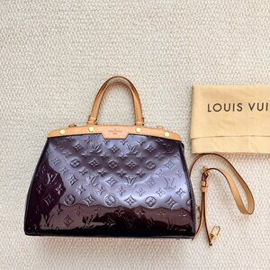 Louis Vuitton Brea MM Top Handle Bag in Amarante Vernis Leather